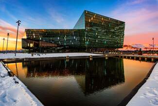 shutterstock_1597722343 - afrit.jpg